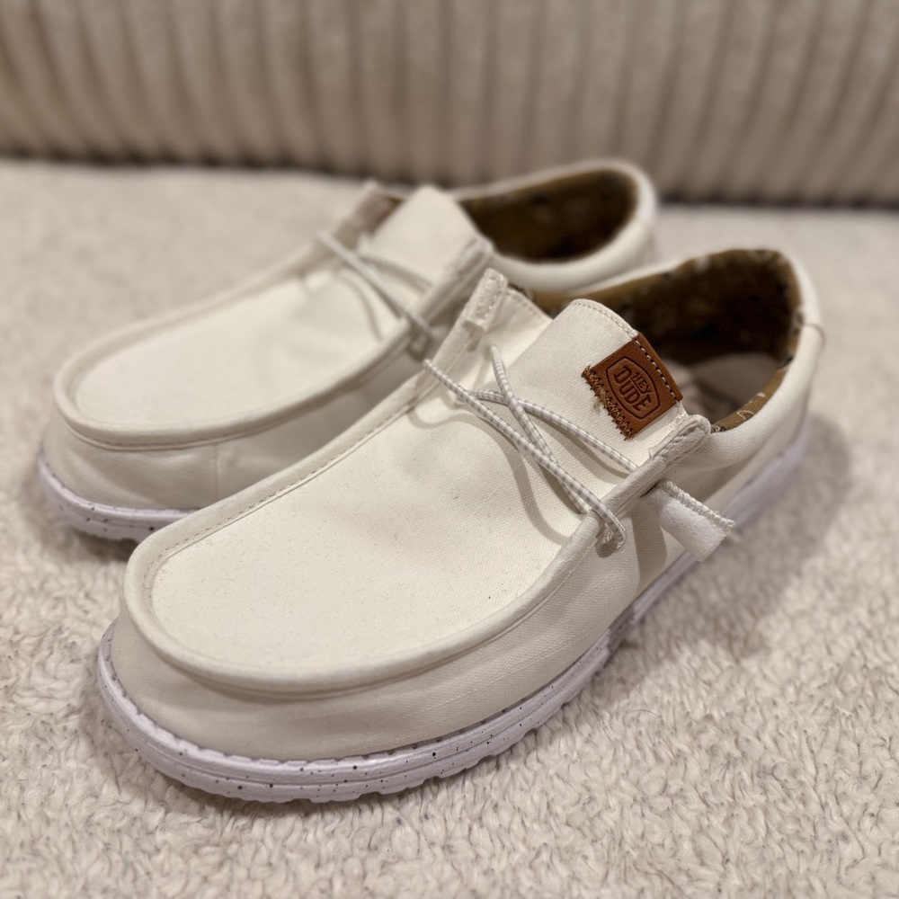 White Canvas Hey Dude Worn Once Size 10